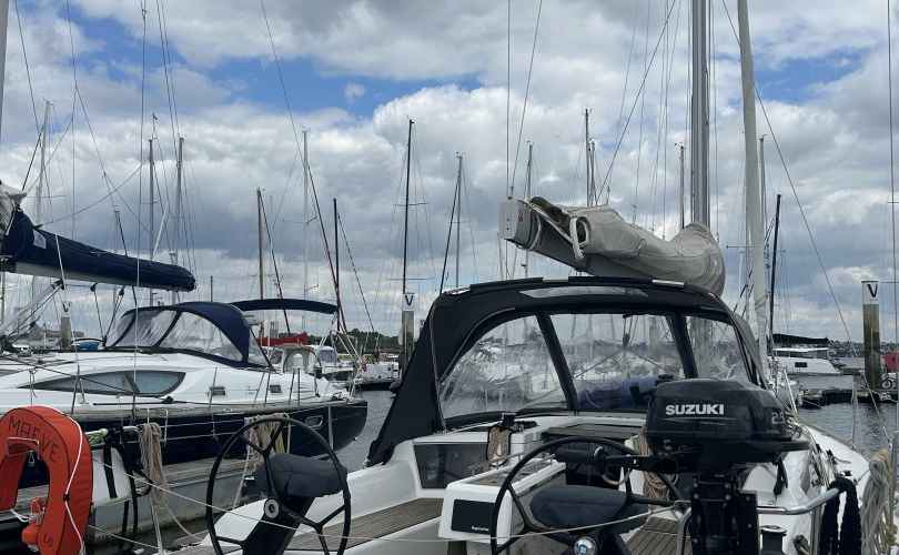 Dufour 360 Grand Large