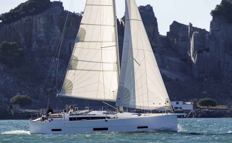 Dufour 390 Grand Large