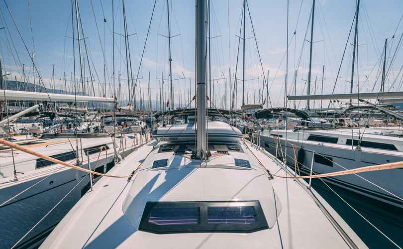Dufour 470