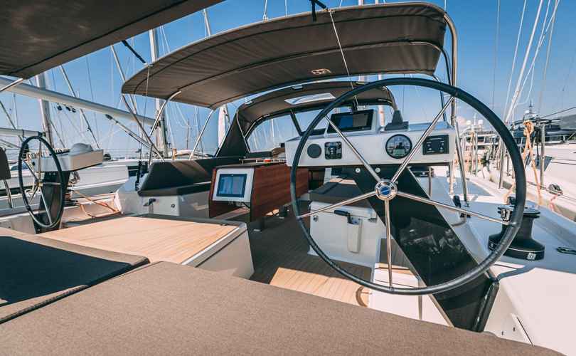 Dufour 470