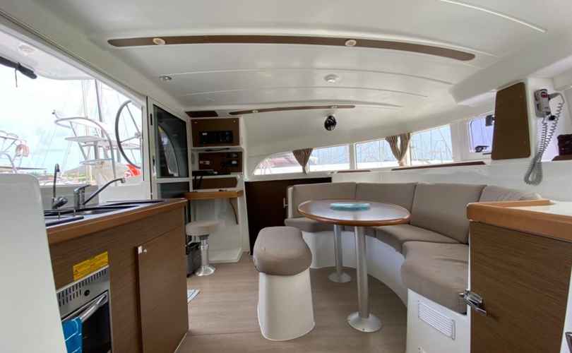 Lagoon 380
