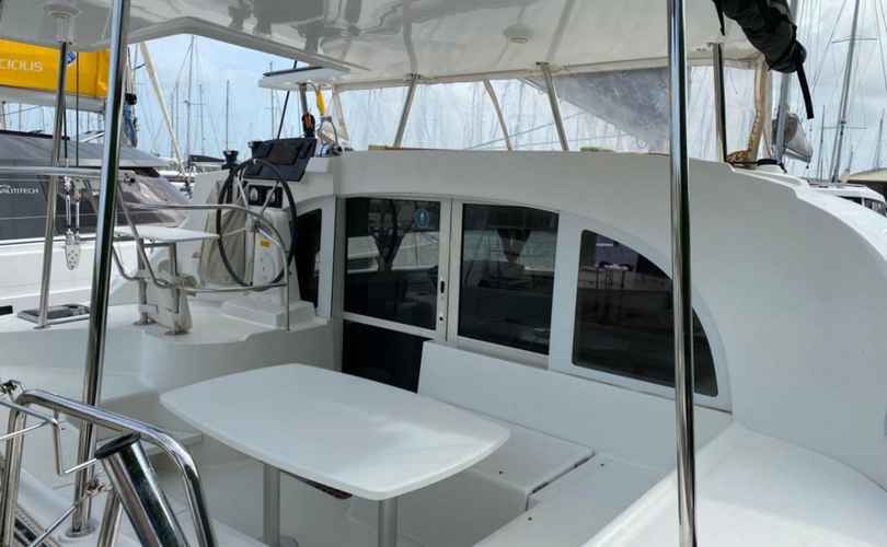 Lagoon 380