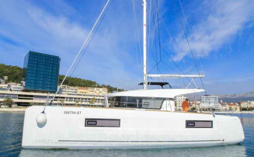 Lagoon 40