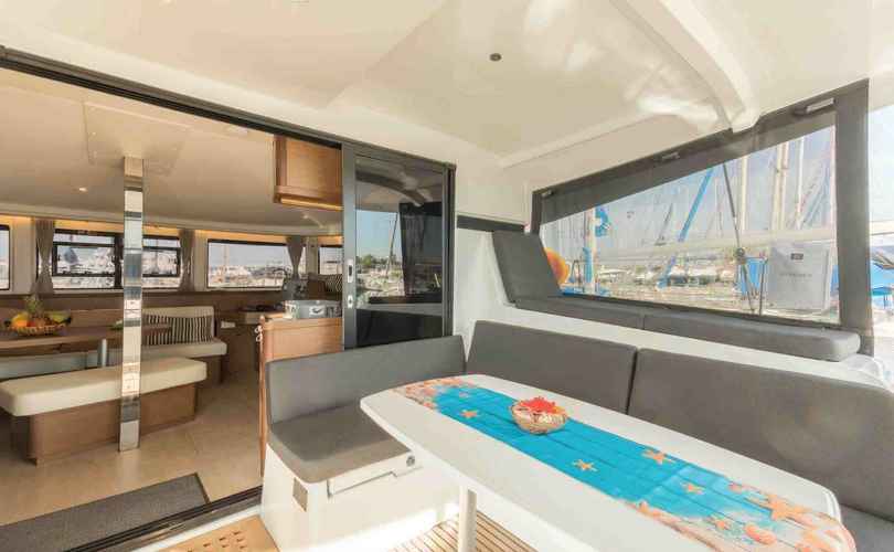 Lagoon 42