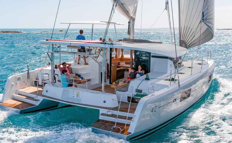 Lagoon 42