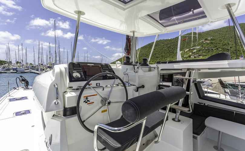 Lagoon 42