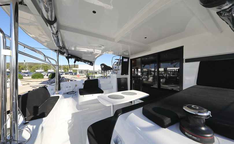 Lagoon 42