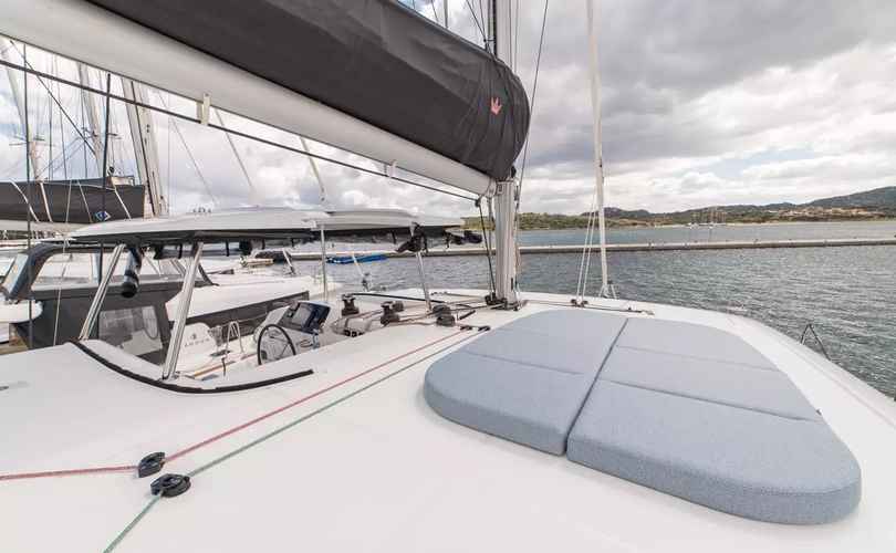 Lagoon 42