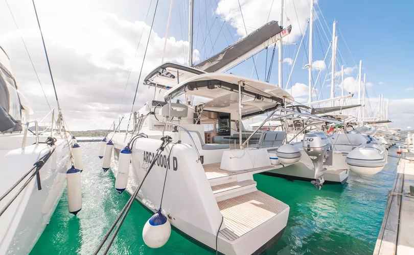 Lagoon 42