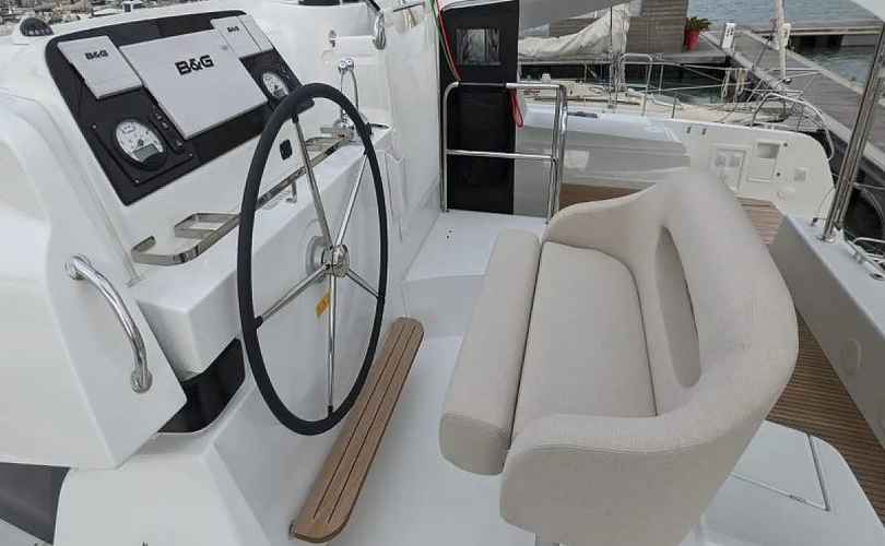 Lagoon 42