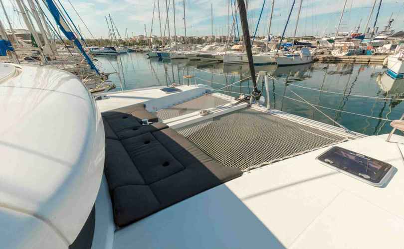 Lagoon 42