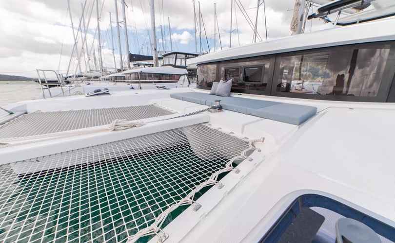 Lagoon 42