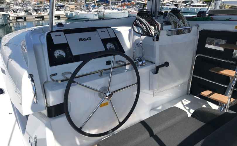 Lagoon 42