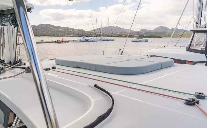 Lagoon 42