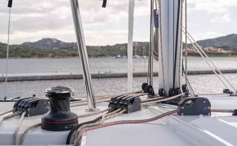Lagoon 42