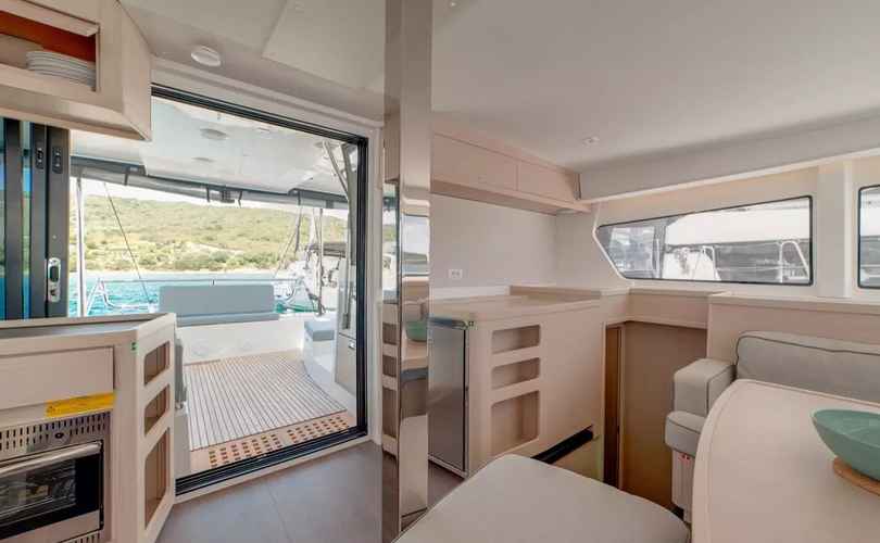 Lagoon 42