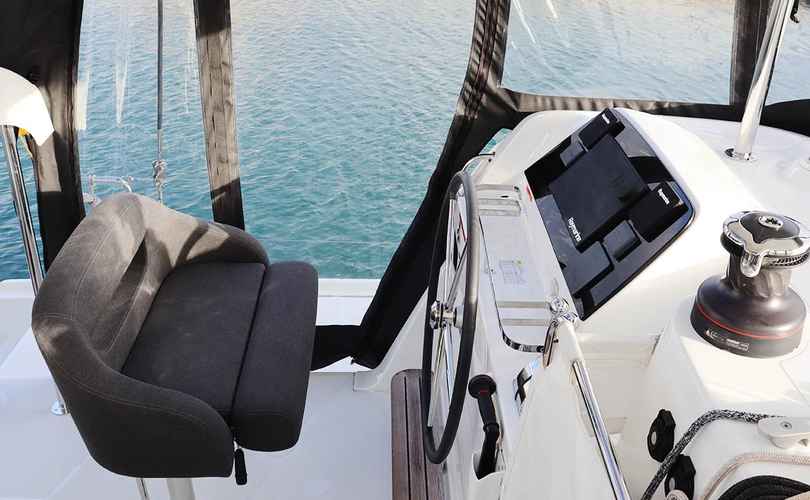 Lagoon 42