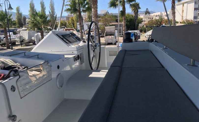 Lagoon 450 F