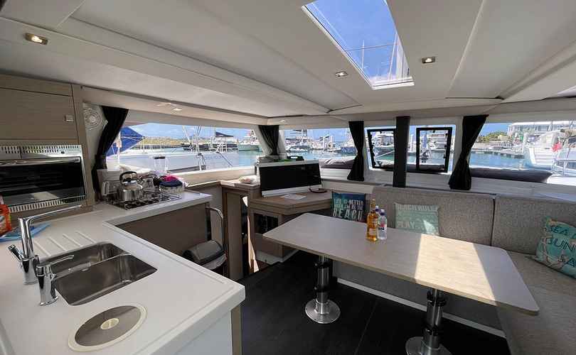 Lucia 40