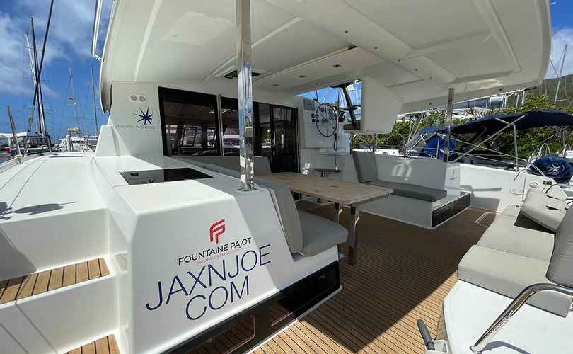 Lucia 40