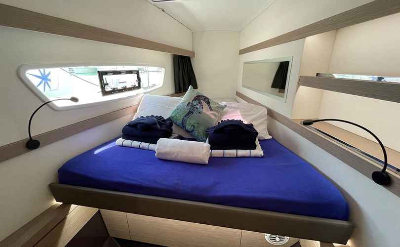 Lucia 40