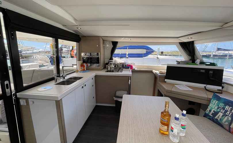 Lucia 40