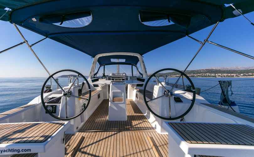 Oceanis 38.1