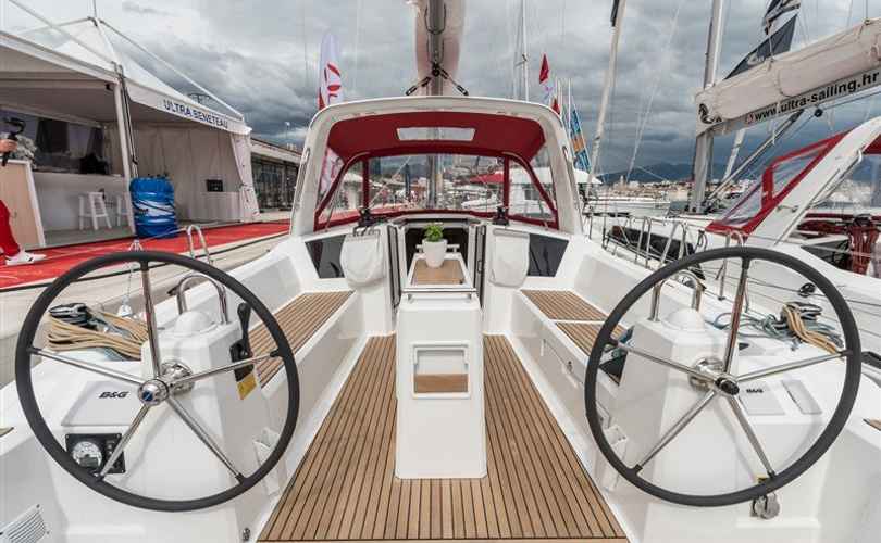 Oceanis 38.1