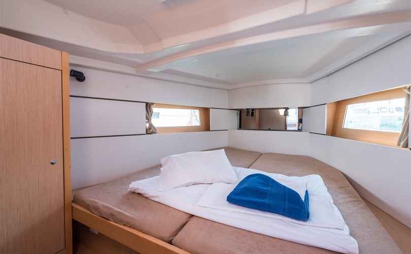 Oceanis 38.1