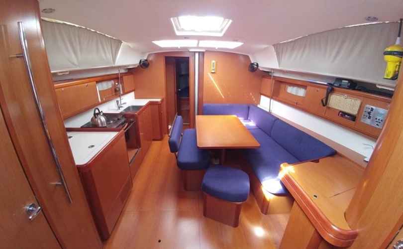 Oceanis 43