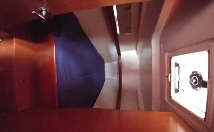 Oceanis 43