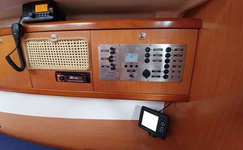 Oceanis 43