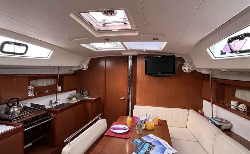 Photo Oceanis 43 (2010)