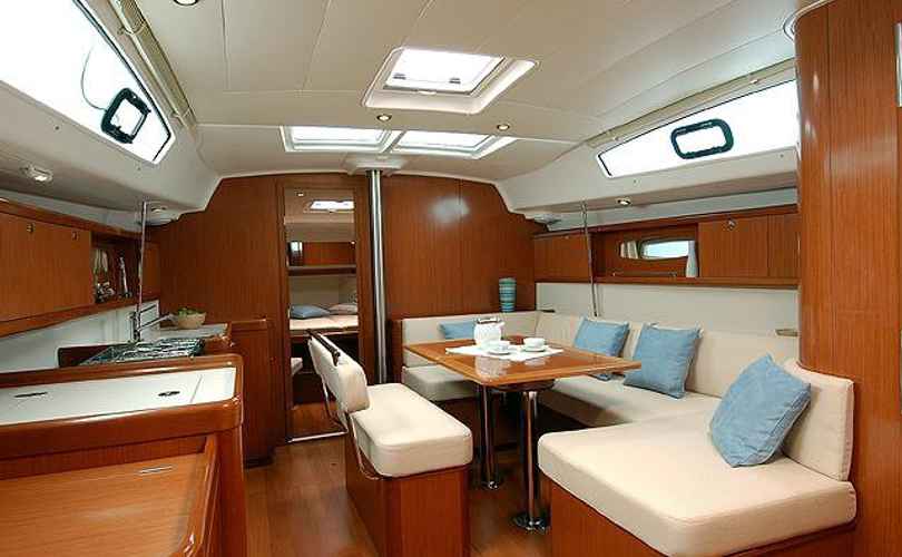 Oceanis 43