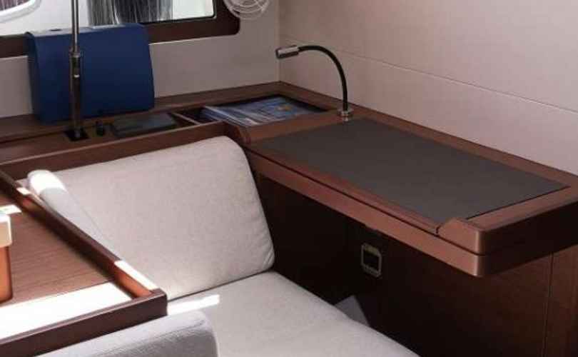 Oceanis 51.1
