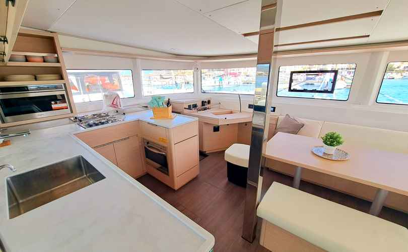 Photo Lagoon 46 (2022)