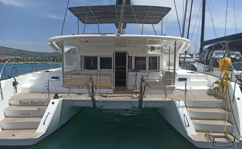Lagoon 450 F