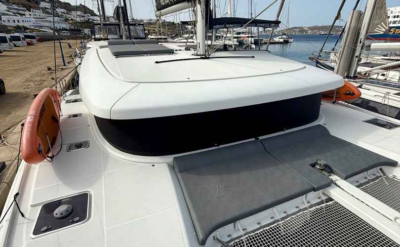 Lagoon 42