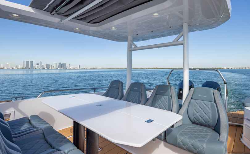 Photo Axopar 37 Sun Top (2025)