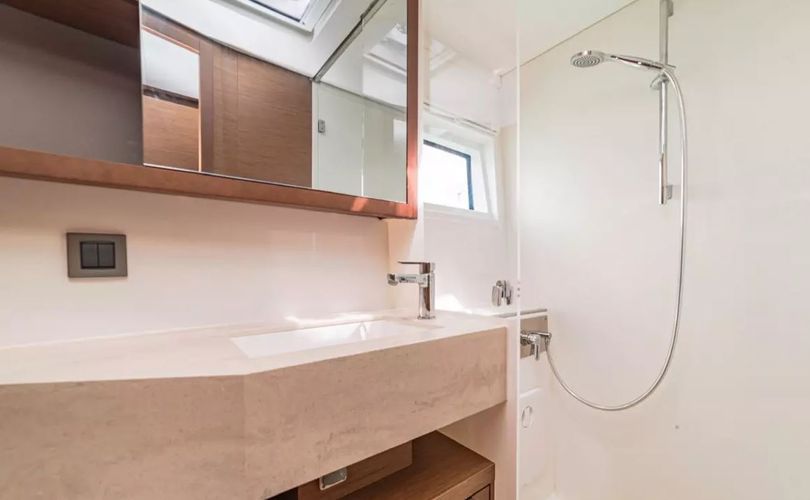 Photo Lagoon 46 (2020)