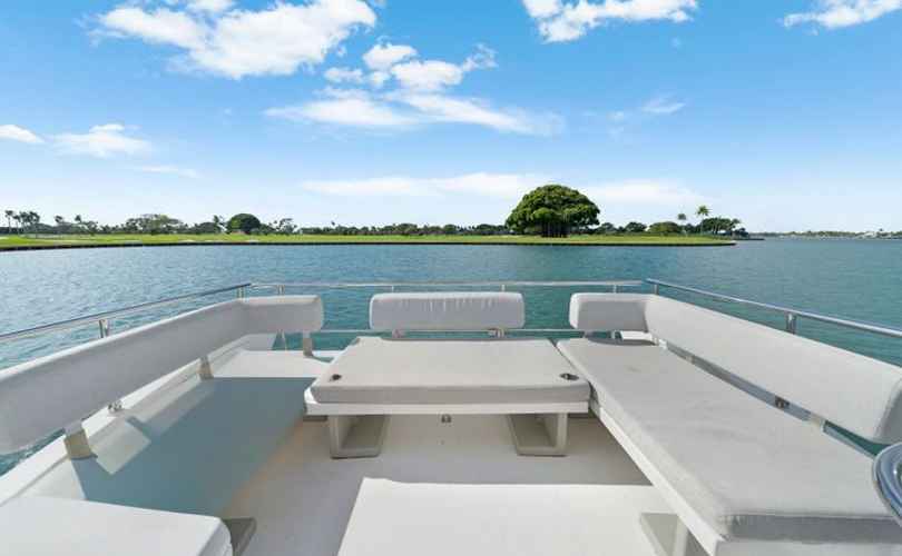 Photo Azimut 50 (2017)