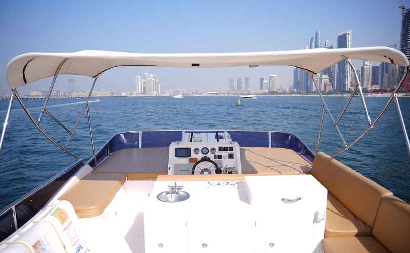 Majesty 48