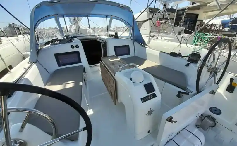 Photo Sun Odyssey 410 (2024)