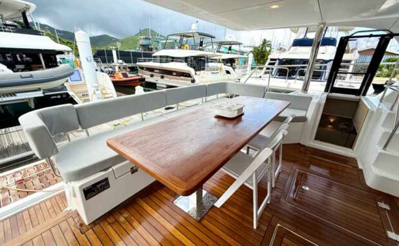 Aventura 50 MY