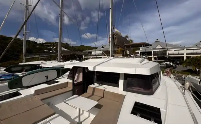 Photo Bali 4.4 (2022)