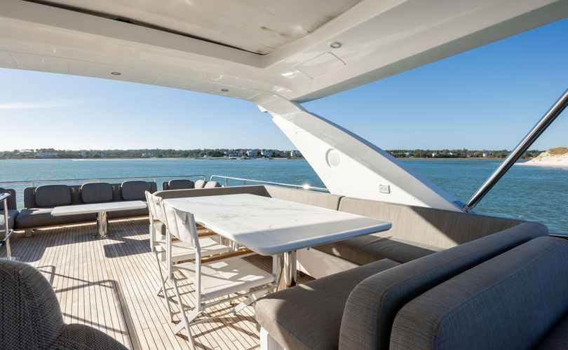 Azimut 72 Flybridge