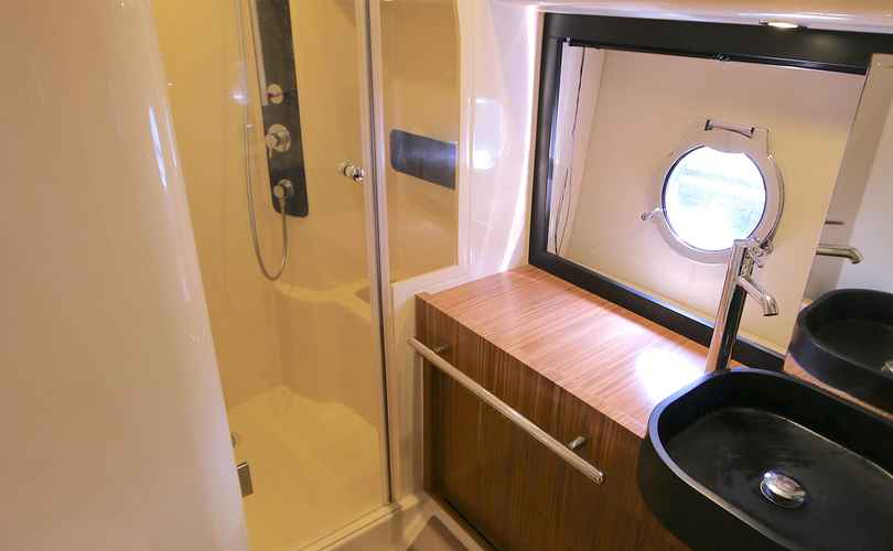 Photo Azimut 43 Magellan (2014)