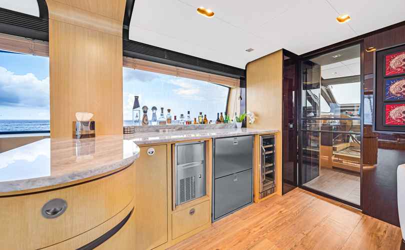 Photo Azimut 84 (2013)