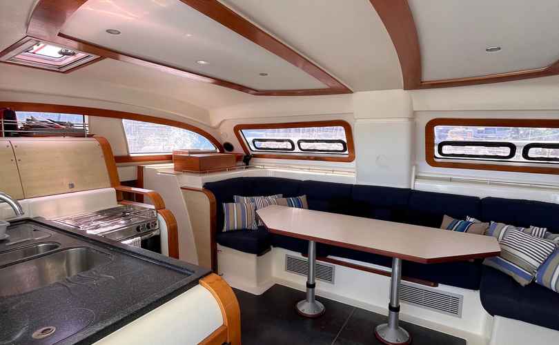 Catana 47