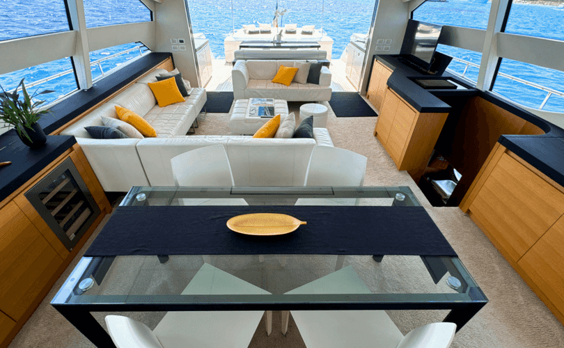 Pershing 80
